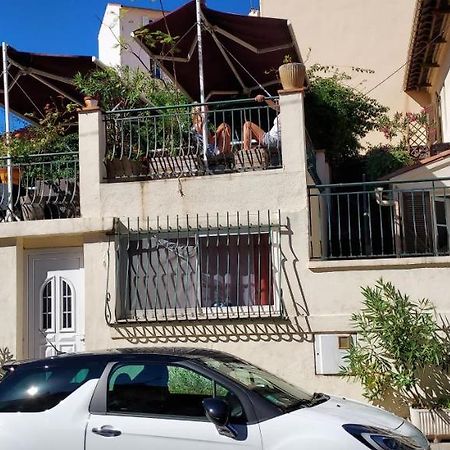 Crew Lighthouse Antibes Exterior foto