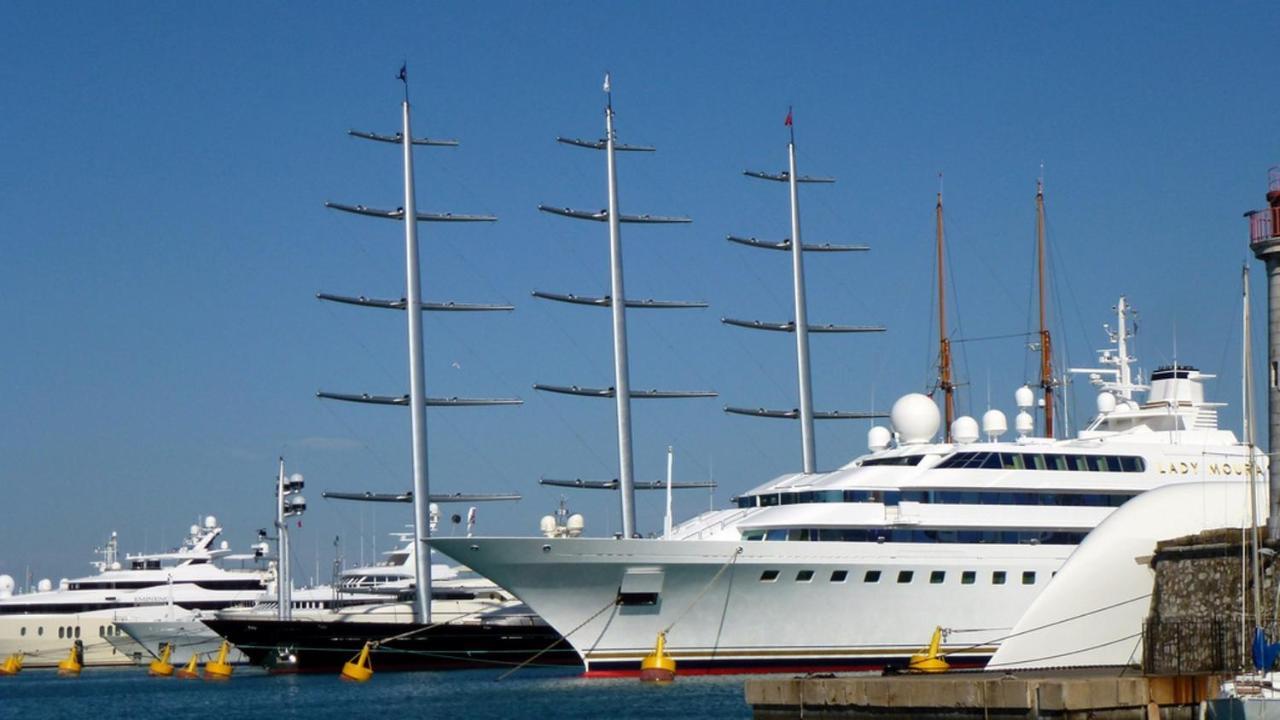 Crew Lighthouse Antibes Exterior foto