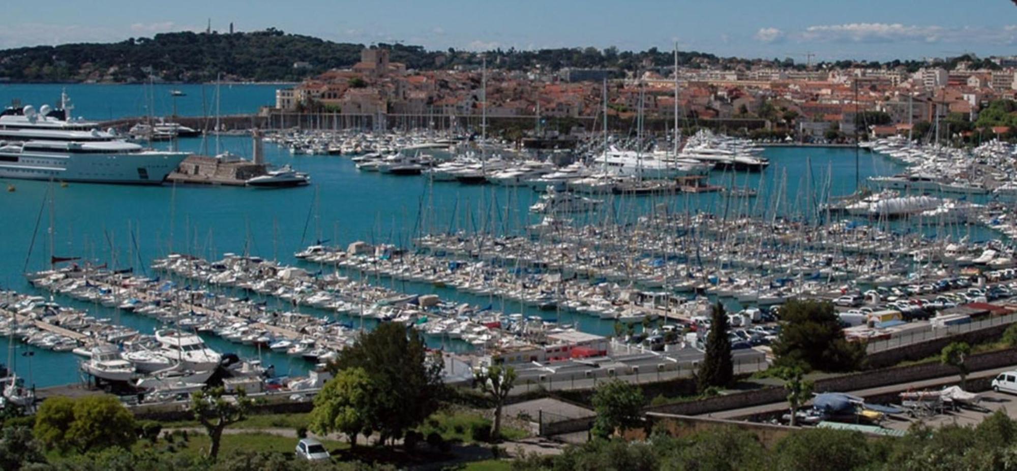 Crew Lighthouse Antibes Exterior foto